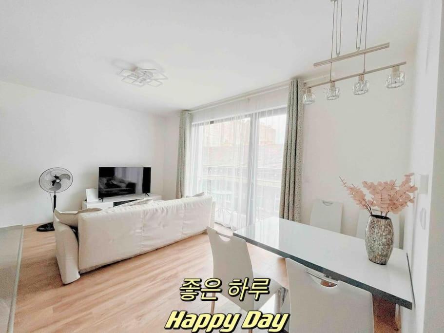 Spacious With Balcony And Garage Appartamento *